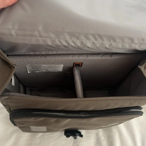 Lowepro camera bag - Picture 3 of 5